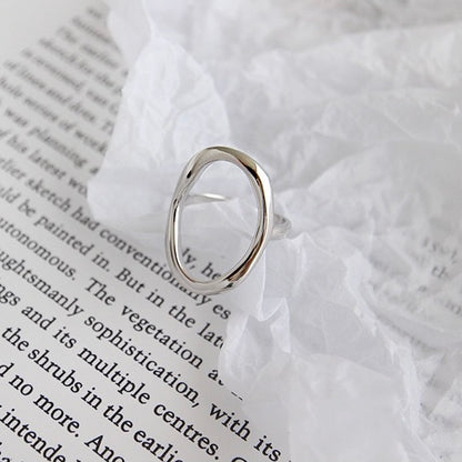 Silent Orbit Ring