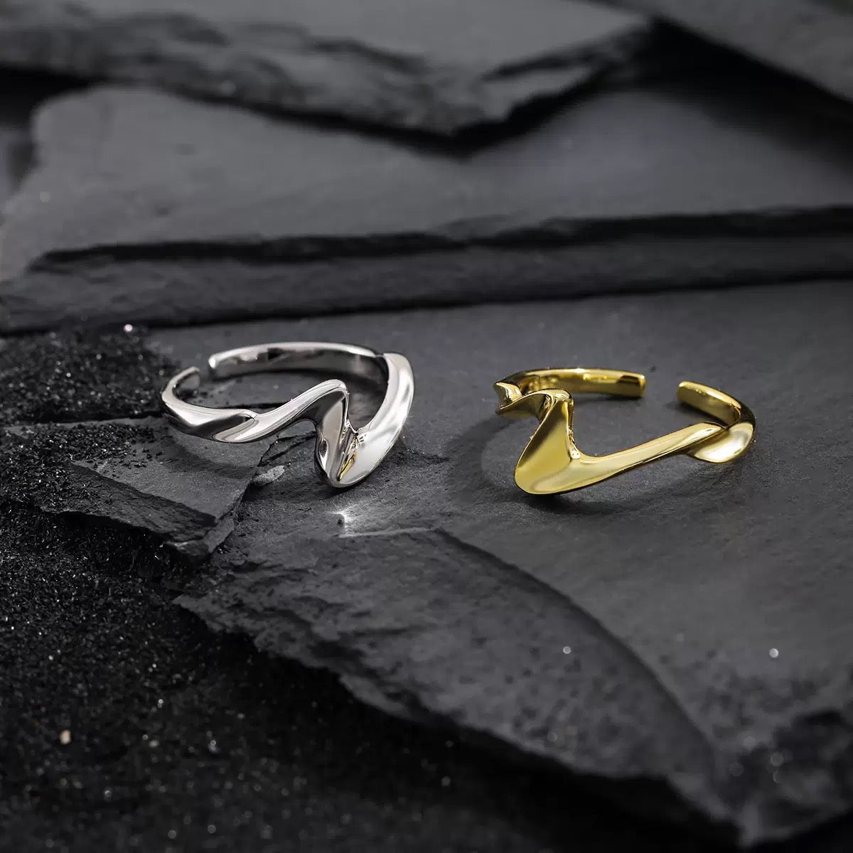 Abstract Motion Ring