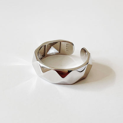 Multi-Facet Mirage Ring
