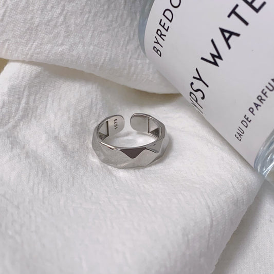 Multi-Facet Mirage Ring