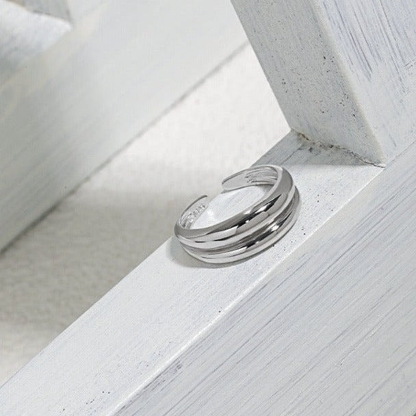 Twofold Tranquility Ring