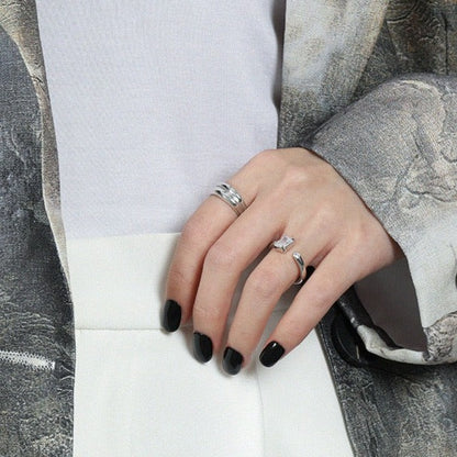 Twofold Tranquility Ring